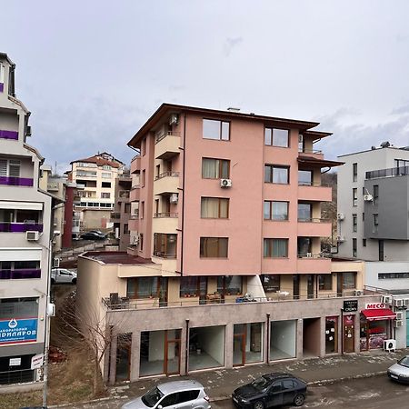 City View Apartment With 2 Bedrooms And Free Garage 布拉格埃夫格拉德 外观 照片