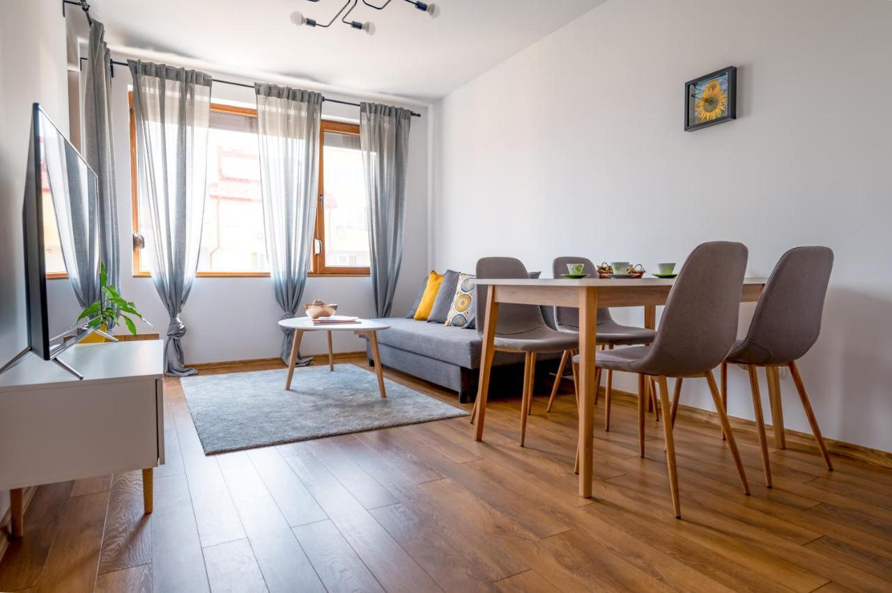 City View Apartment With 2 Bedrooms And Free Garage 布拉格埃夫格拉德 外观 照片